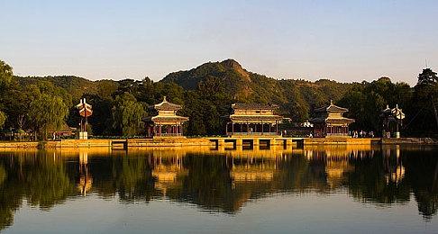 前《天际》和《辐射》开发者的重金属恐怖游戏已进入A测阶段